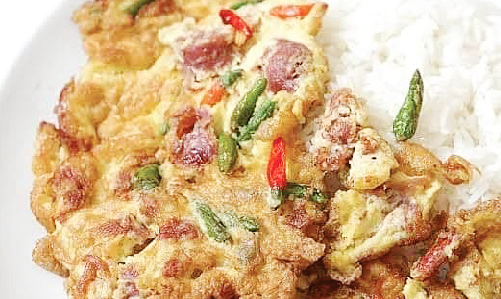 ข้าวไข่เจียวแหนม