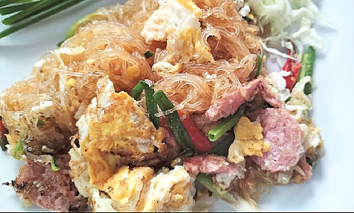 วุ้นเส้นผัดแหนม