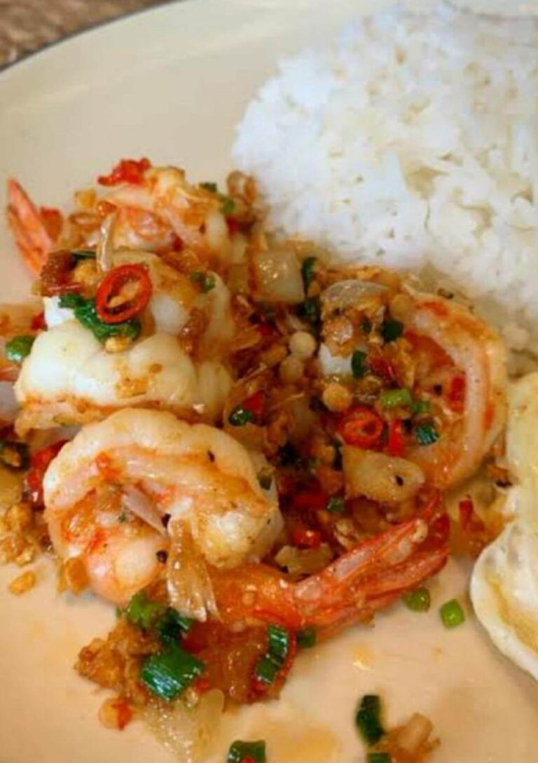 ข้าวกุ้งผัดพริกเกลือ