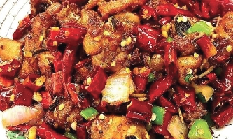 ข้าวไก่คั่วพริกแห้ง