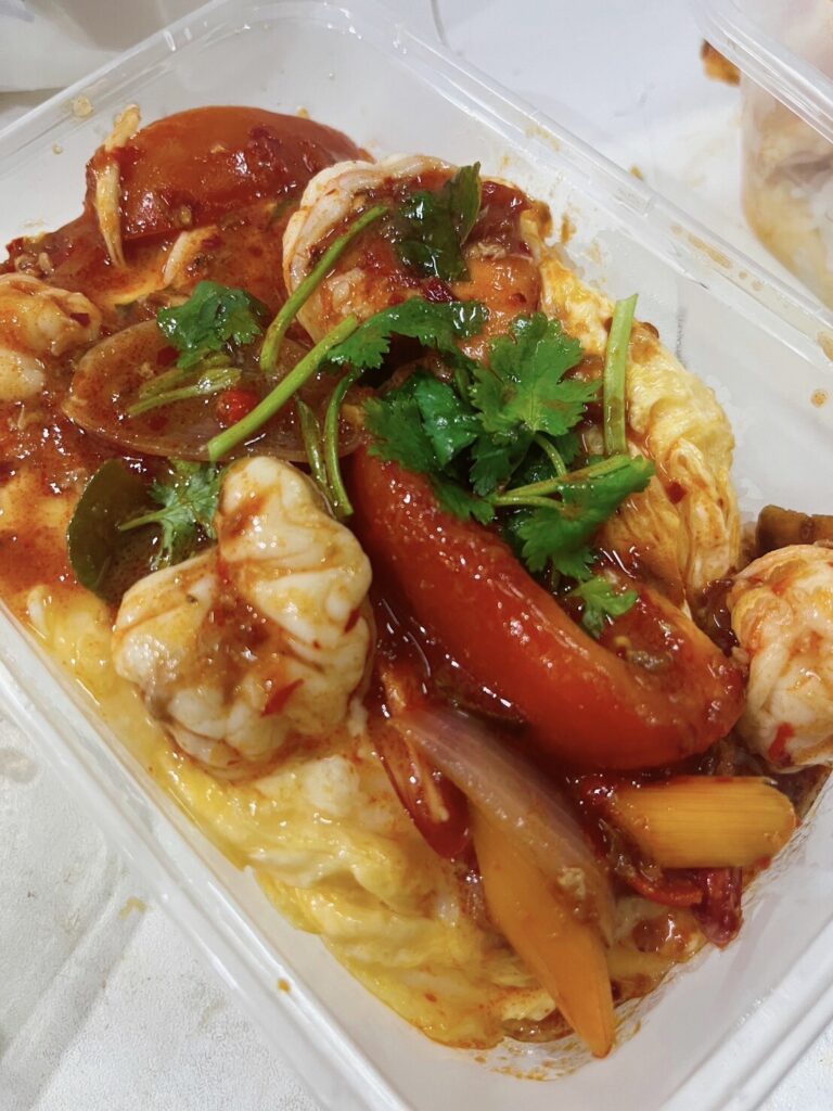 ข้าวไข่ข้นต้มยำกุ้ง