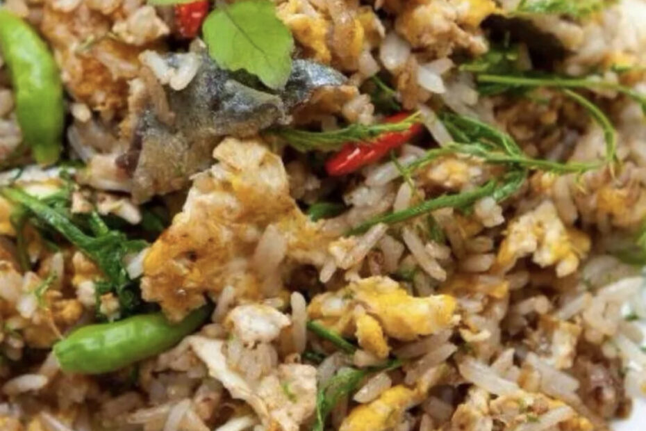 ข้าวผัด 2 แผ่นดิน