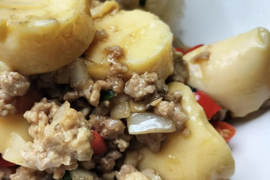 ข้าวเต้าหู้ไข่ทรงเครื่อง
