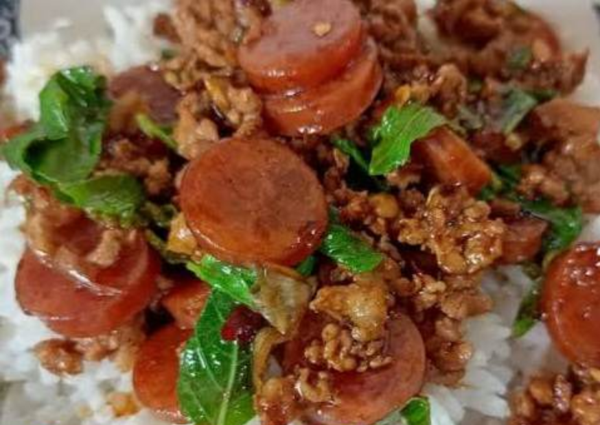 ข้าวกะเพรากุนเชียง