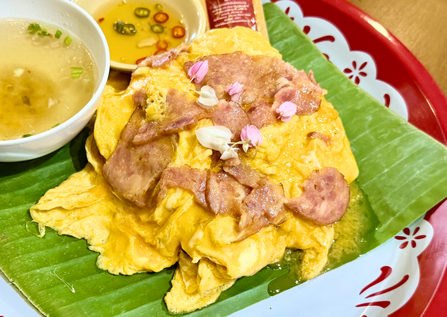 ข้าวไข่ข้นเบคอน